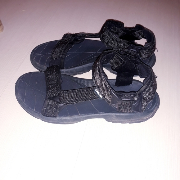 Teva size 10 men hiking sandals color black - Picture 4 of 5